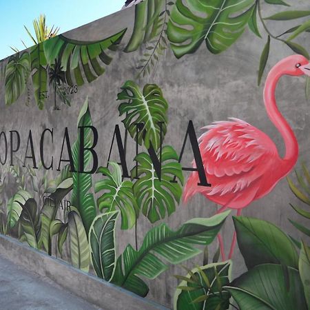 Copacabana Gili Air Hotel Exterior photo